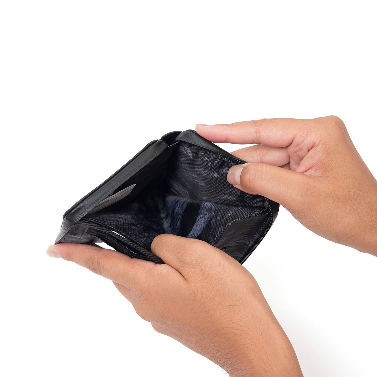 mon☆様、二つ折 MENDING 2つ折りウォレット PFMI0098U0P6533(M25O0012)｜HANKYU MEN'S