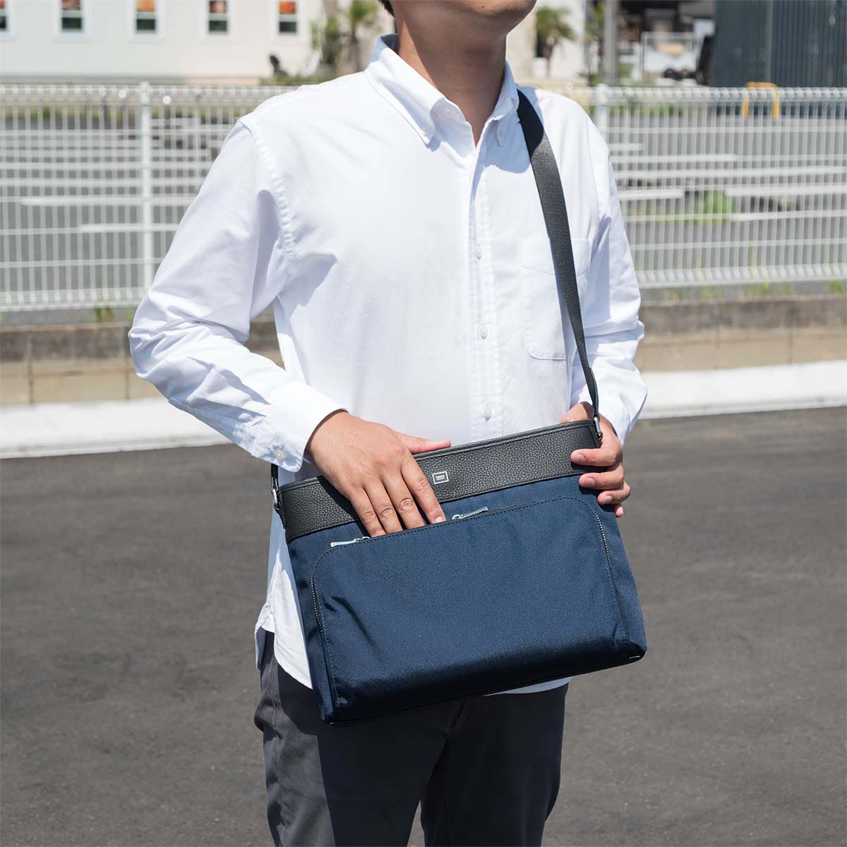 TAKEO KIKUCHI（タケオキクチ） ショルダーバッグ インター A4 横型 大 
