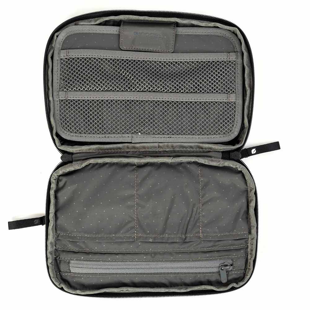 incase（インケース） エー アール シー アクセサリー オーガナイザー