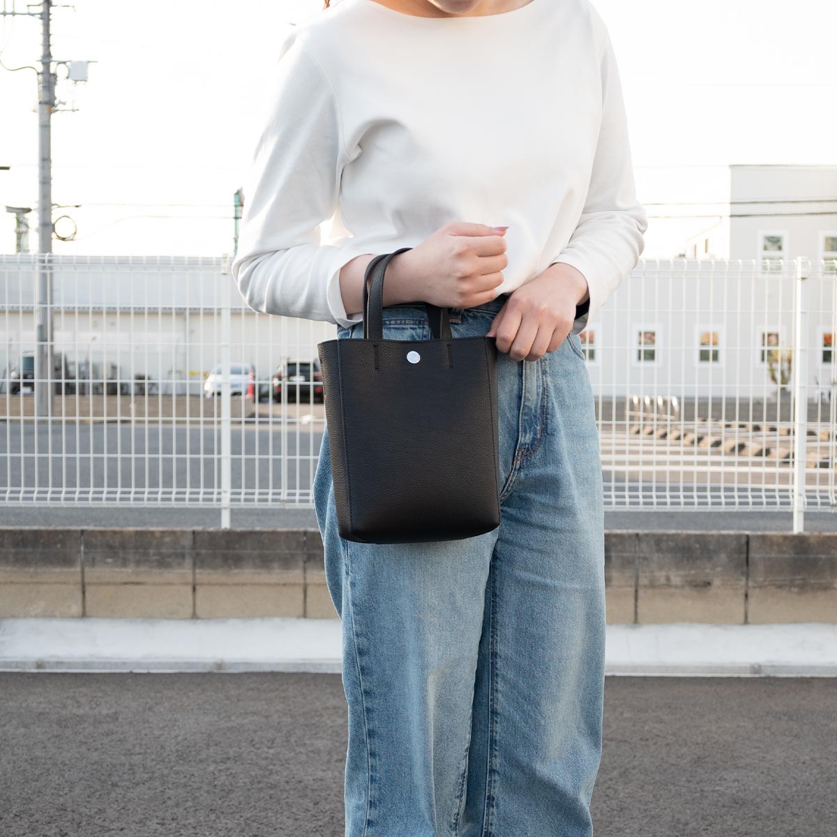 ハウント　2WAY OFF SHOULDER PO 36サイズ　ブラック ORCIVAL（オーシバル） ショルダーバッグ 2WAY ミニトート レザー