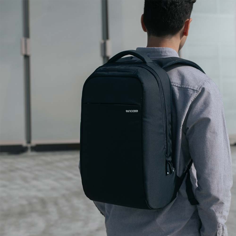 Incase インケース リュック Icon Lite Pack 正規品 バックパック B4 メンズ レディース アイコンライトパック ナイロン It Iconlitepack カバンのアイワ 通販 Yahoo ショッピング