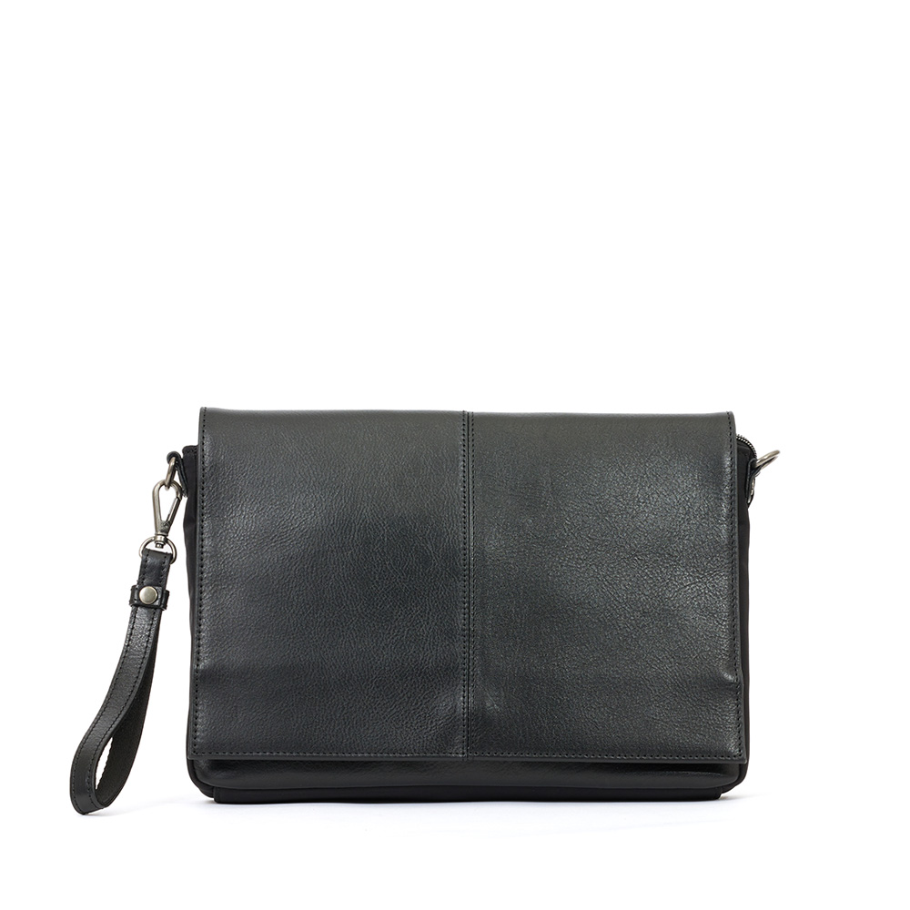 【美品】ダブルス　DOUBLES 3way バッグ　ブラック　A4 レザー ダブルス DOUBLES ボディバッグ リュック メンズ レディース 本