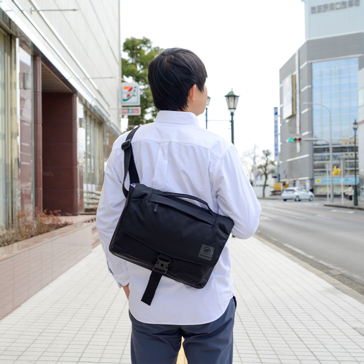 MAMMUT マムート メッセンジャーバッグ Xeron Messenger 8
