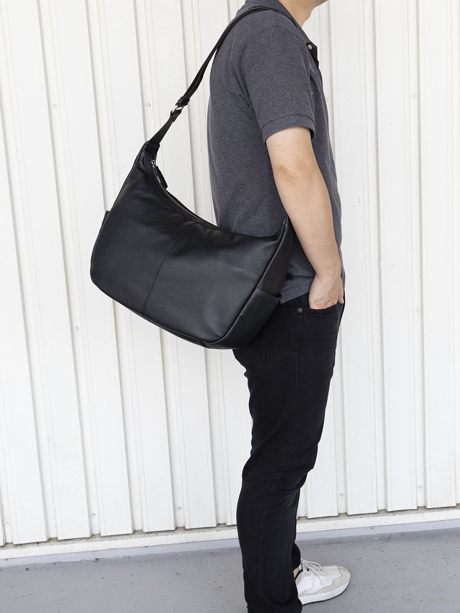 ショルダーバッグ メンズ a4 斜めがけ 肩掛け 本革 革 レザー 舟形