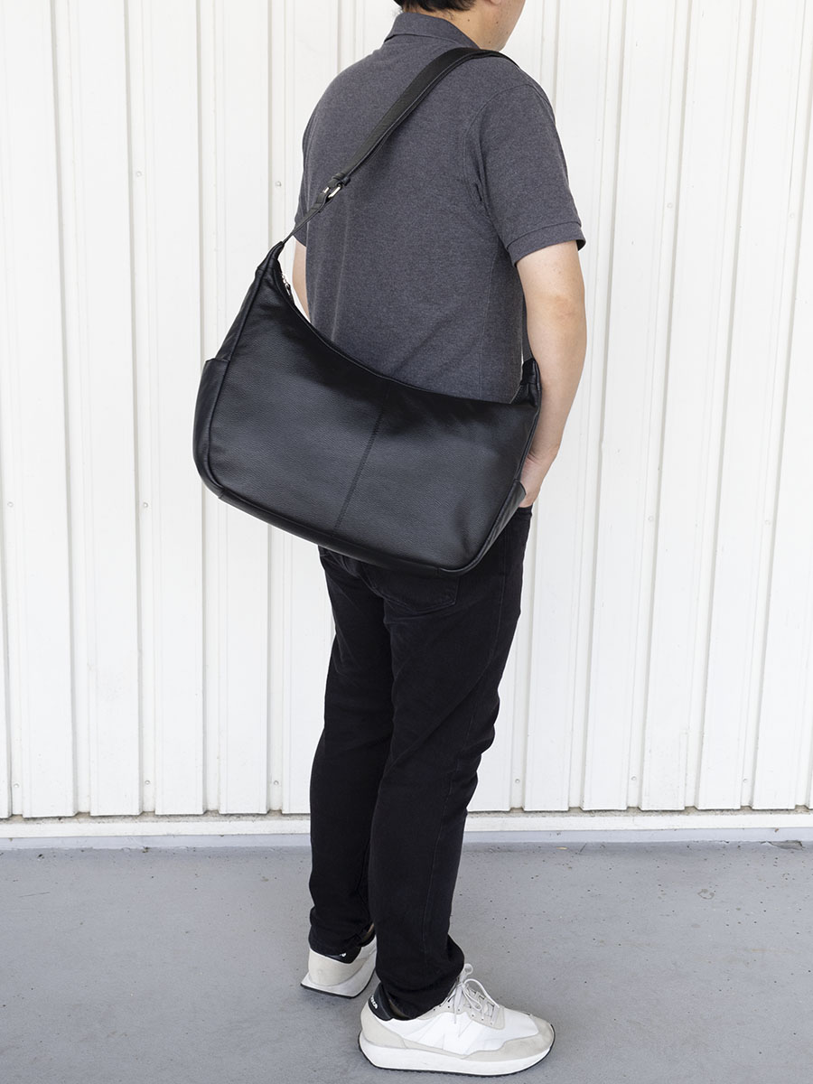 ショルダーバッグ メンズ a4 斜めがけ 肩掛け 本革 革 レザー 舟形