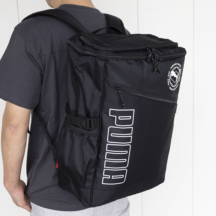 PUMA プーマ スタンダードロゴ スクエアリュック バッグ