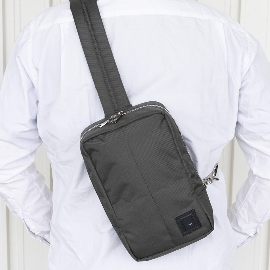 waku（ワク） ボディバッグ メンズ 斜めがけ ワンショルダー カードが