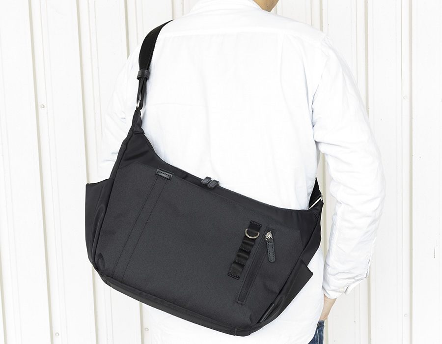 MOUSTACHE（ムスタッシュ） ショルダーバッグ メンズ レディース 斜