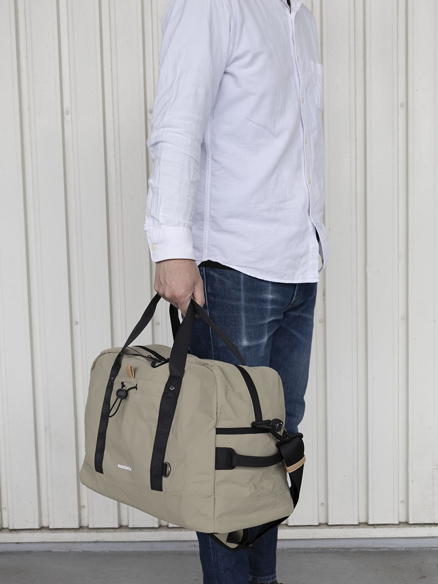 MOUSTACHE ムスタッシュ　ボストンバッグ ショルダー　2way ブラウン MOUSTACHE ムスタッシュ ボストンバッグ ショルダー 2way