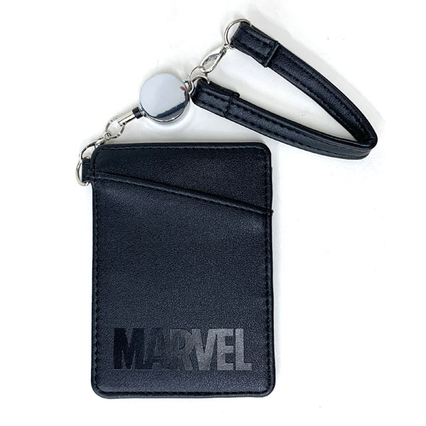 MARVEL マーベル  パスケース MARVEL（マーベル） パスケース リール付き ナナメ 定期入れ