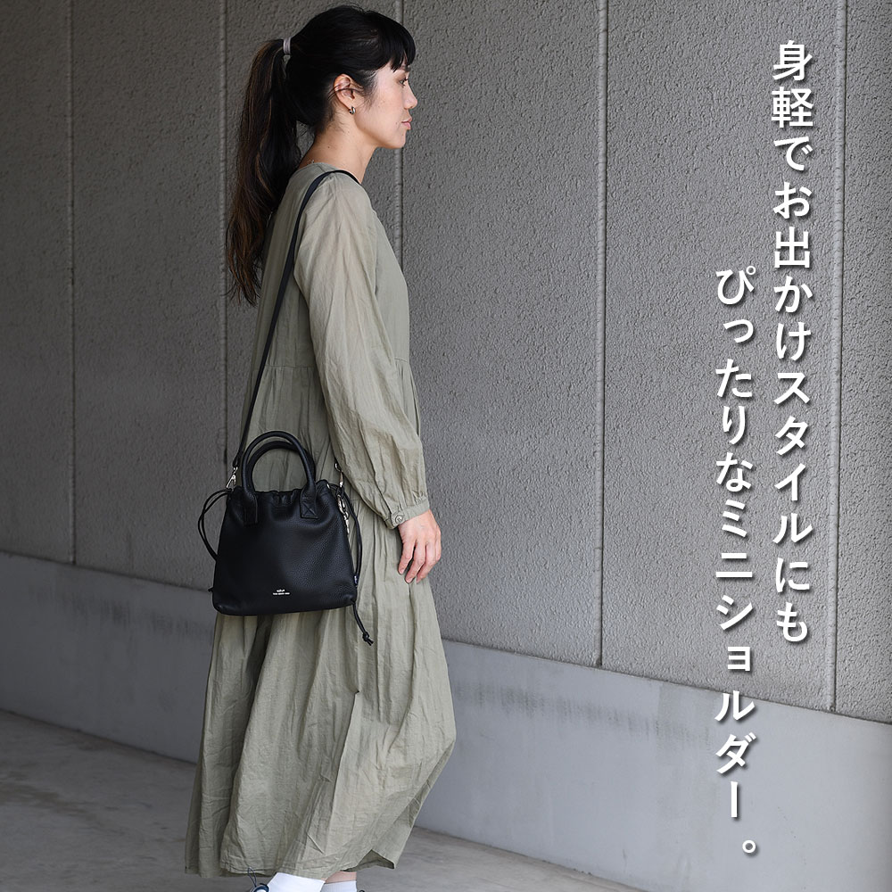 waku レザー巾着ミニショルダーバッグ waku ミニショルダーバッグ ポシェット 巾着 コンパクト WAKU