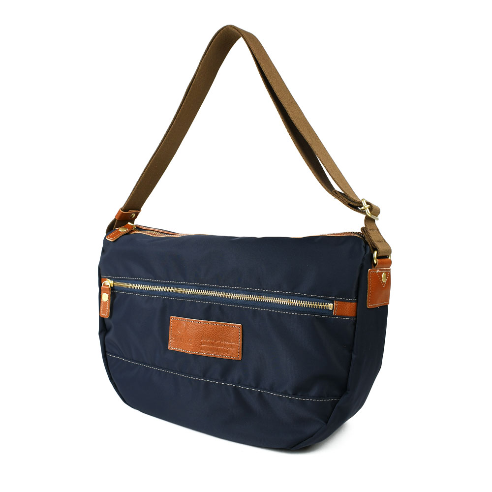 Folna ショルダーバッグ ユニセックス ナイロン 本革 A4 大容量 ペット