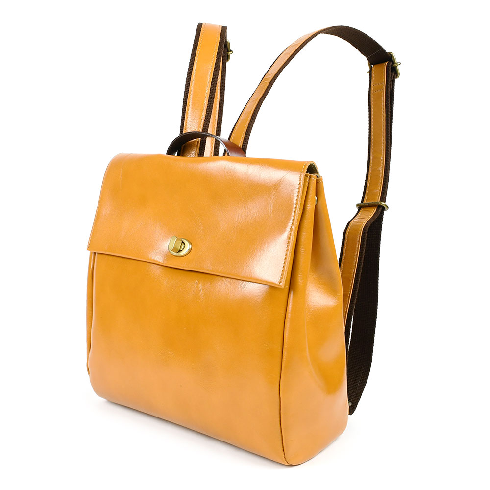 innocent Sac イノセントサック スクエア型 フラップ リュックサック