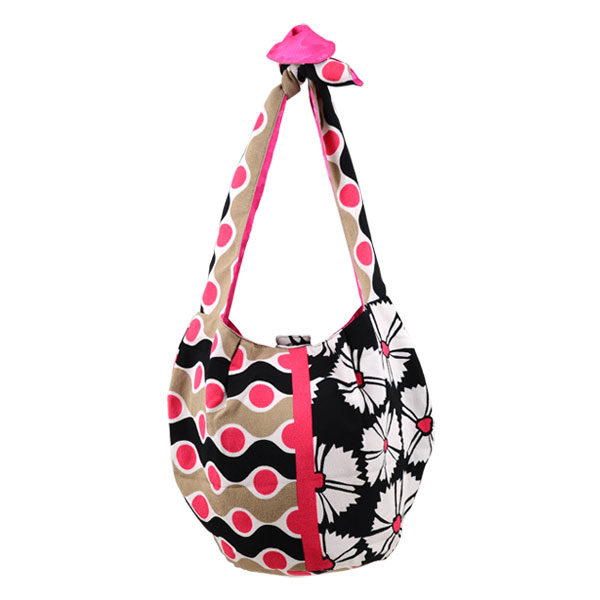 一閑張りバッグ 　鶴、花　華やか　赤　ピンク　緑　縮緬　ハンドメイド 一閑張りバッグ 鶴、花 華やか 赤 ピンク 緑 縮緬 ハンドメイド