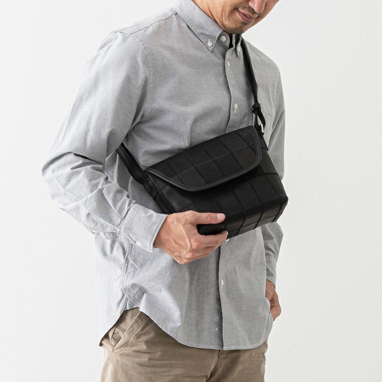 TRION（トライオン） ショルダーバッグ スマホショルダー DPC272 BLACK 