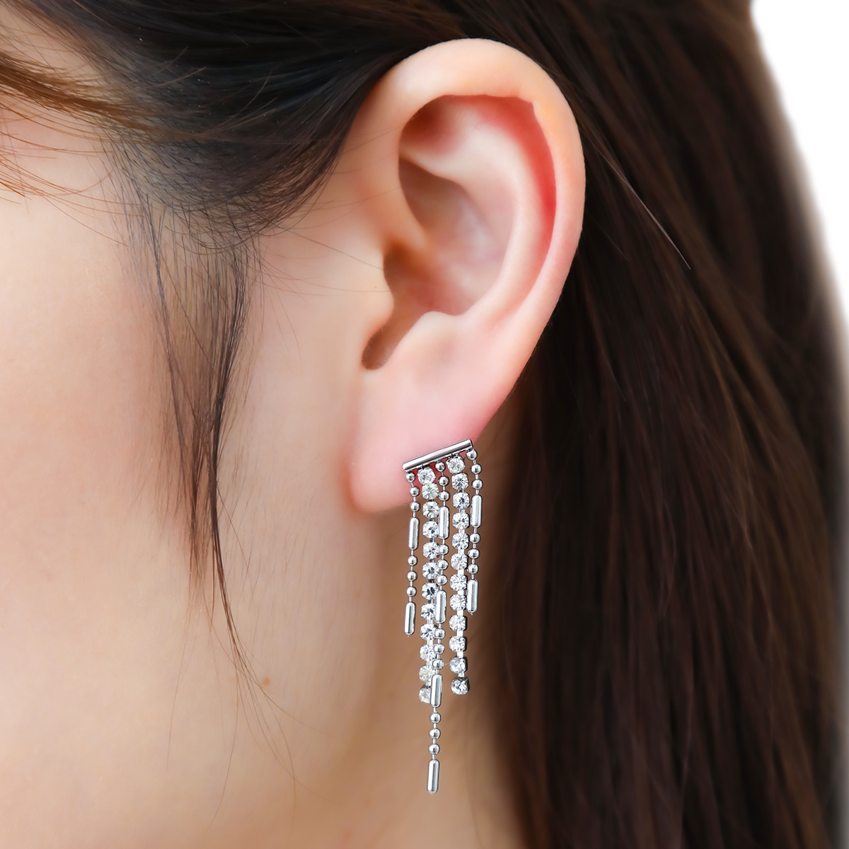 スタッドピアス サージカルステンレス製 フリンジ 揺れる じゃらじゃら  