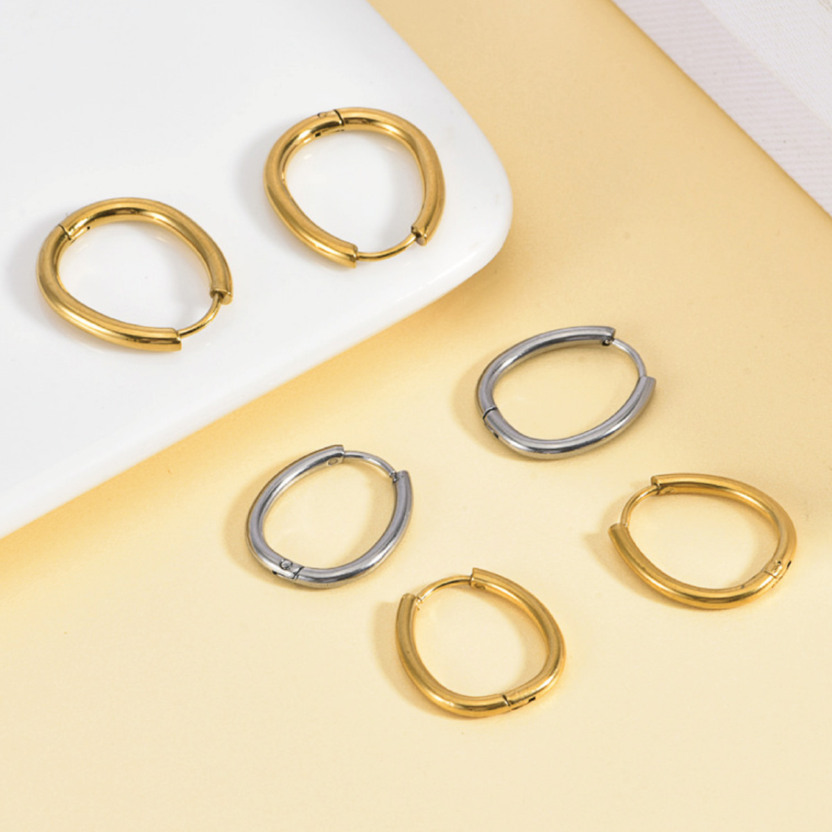 Yahoo! Yahoo!ショッピング(ヤフー ショッピング)ピアス フープ レディース サージカルステンレス 両耳用 ドロップ型 雫型 しずく たまご型 中折れ キャッチレス シンプル お肌に優しい