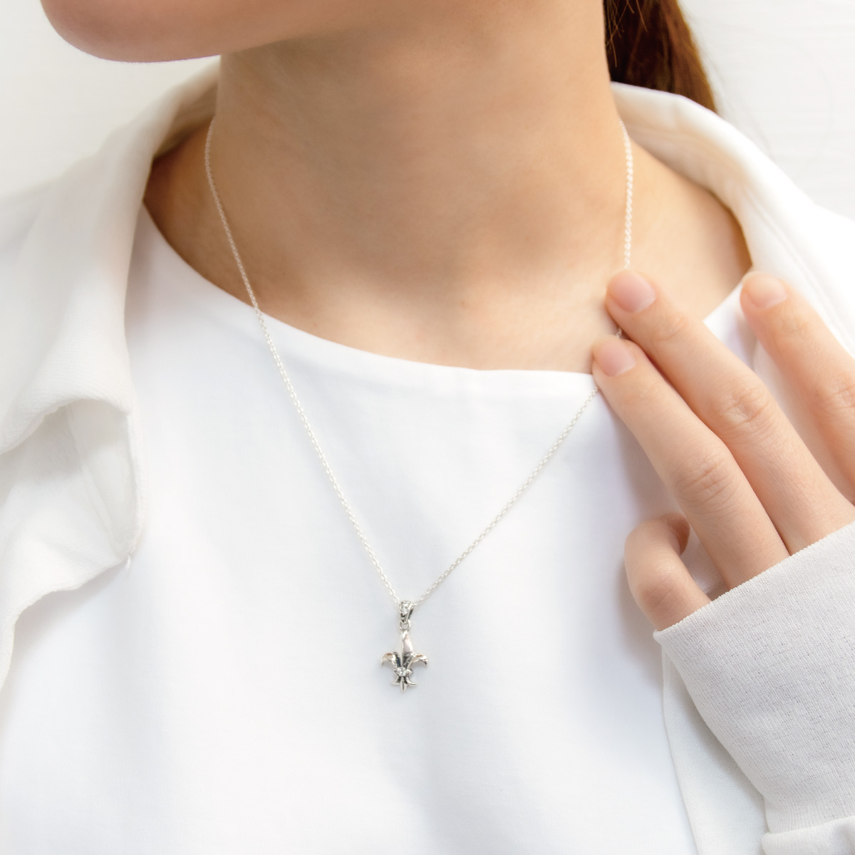 百合の紋章 ネックレスの商品一覧 通販 - Yahoo!ショッピング