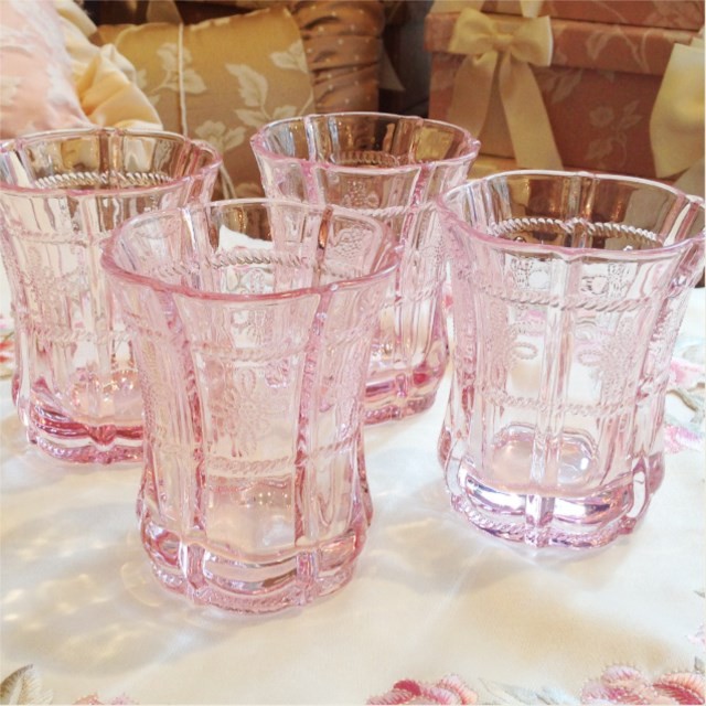 タンブラー4点セット　ピンクグラスシリーズ　日常使いにぴったりなグラスセット　ジュースグラス