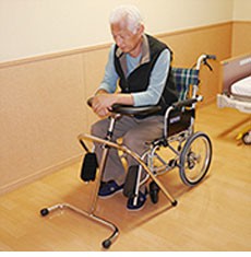 トイレや椅子に座った時の姿勢補助手すり 楽助さん2 U型 : 介護用品