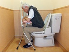 トイレや椅子に座った時の姿勢補助手すり 楽助さん2 U型 : 介護用品