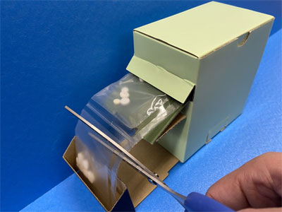 服薬サポート お薬束 レインボー（組立済） 片手で使える・片麻痺の方への説明