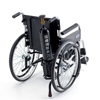 【非課税】病院・施設向け VA-0DX 自走式車椅子 点滴棒用ホルダー・ボンベ架付き車いす ミキ Mikiの説明