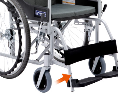 【非課税】BACKS(バックス) 自走介助兼用車椅子 BK22-40SB 背張り調整可能シンプル背折れ車いすカワムラサイクルの説明