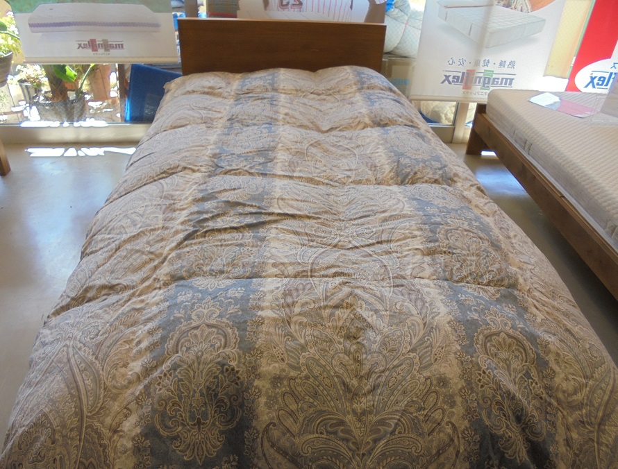 シングル　羽毛掛ふとん 150x210cm 羽毛布団 超お値打ち 【羽毛掛け布団 】 日本製 羽毛ふとん 羽毛布団
