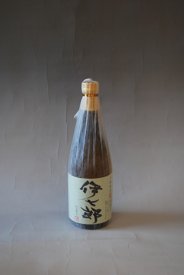 鹿児島酒造 本格芋焼酎 伊七郎(いひちろう) 720ml : 海連酒蔵