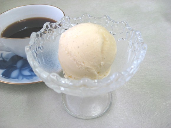 アイス(業務用) バニラビーンズアイスクリーム 2L : 果実工房