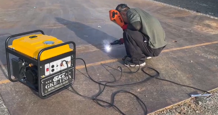 GKE純正 発電機兼用溶接機(ガソリンエンジン) エンジン溶接機 GKE純正 発電機兼用溶接機(ガソリンエンジン) エンジン溶接機