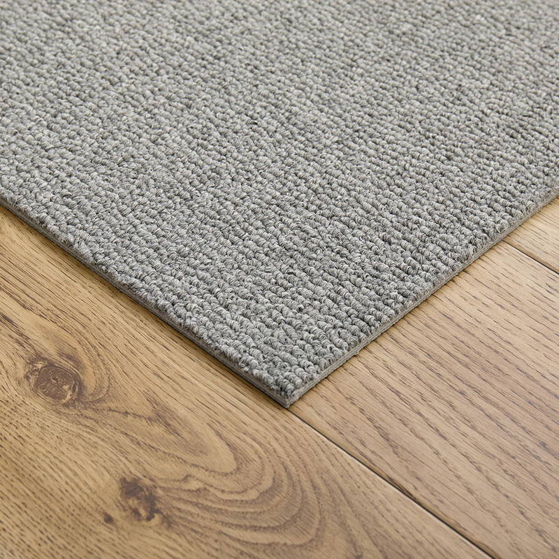 タイルカーペット 40x40cm 8畳用 80枚組 吸着マット 犬 猫 ペット対応 置くだけ簡単 滑りにくい 洗えるマット