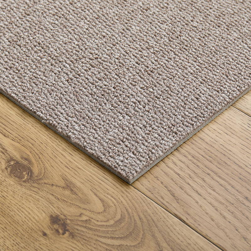 タイルカーペット 40x40cm 8畳用 80枚組 吸着マット 犬 猫 ペット対応 置くだけ簡単 滑りにくい 洗えるマット