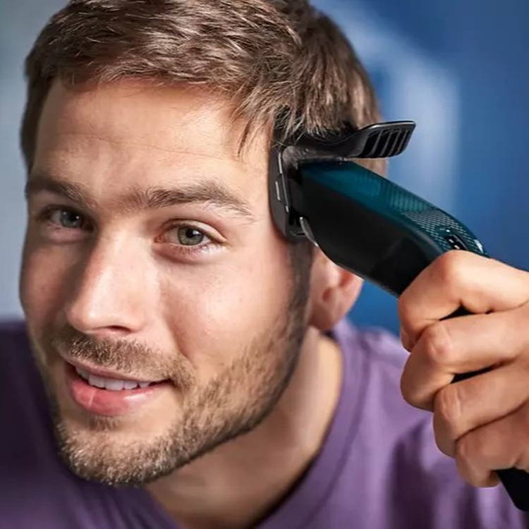【新品未使用】フィリップス　セルフヘアカッター フィリップス PHILIPS セルフヘアカッター[交流充電式/国内