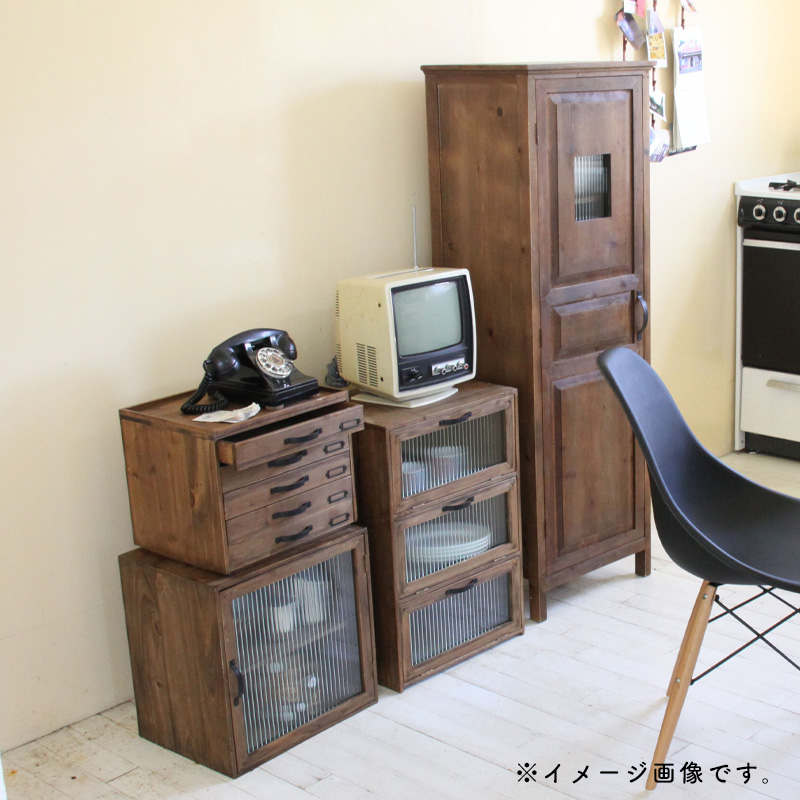 東谷 トレノ フラップチェスト CCR-107 アンティーク ガラス 扉付き
