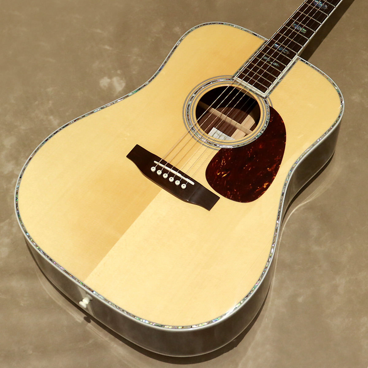 レインボーシックス [Outlet] MORRIS GUITARS ( モーリスギター ) W