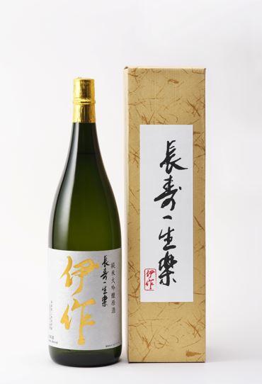 伊作　日本酒　純米大吟醸　原酒　1800ml