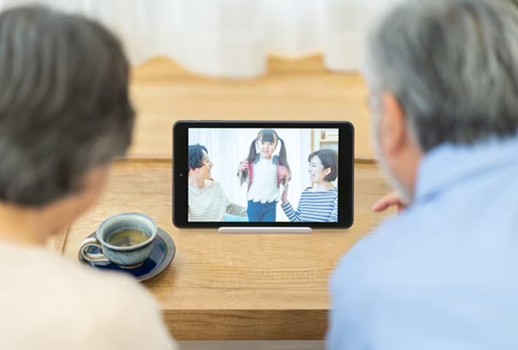 アイリスオーヤマ LUCA タブレット TE084M4V1-B : カネマサかなものe