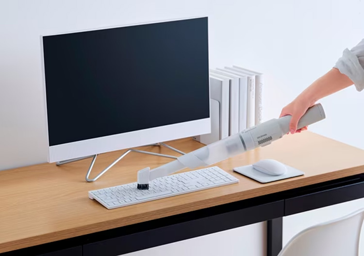 アイリスオーヤマ 充電式ハンディクリーナー HCD-21-W : カネマサかな