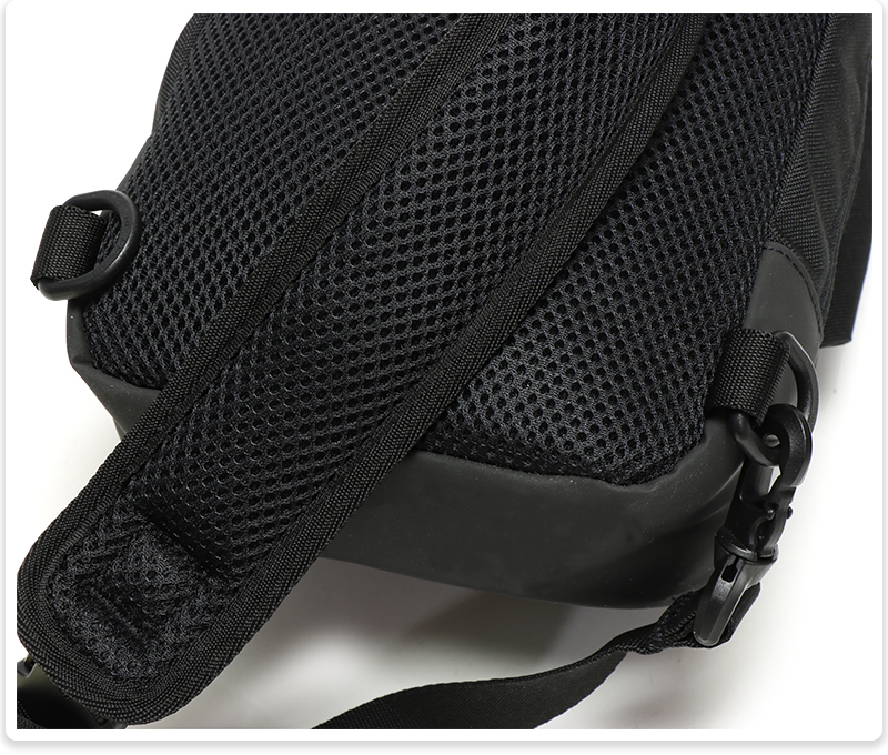 adidas（アディダス） ボディバッグ ワンショルダーバッグ 斜め掛け