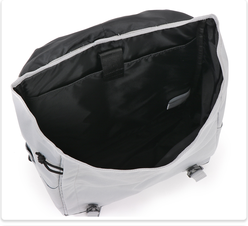 DESCENTE（デサント） フラップ バックパック メンズ/レディース