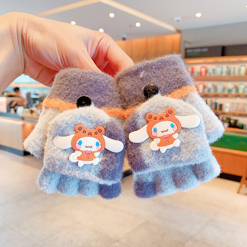 チャーム ストラップ 刺繍 フェルト クリスマス[専用　トン吉様　＊仕上げ前＊] チャーム ストラップ 刺繍 フェルト クリスマス[専用 トン吉様