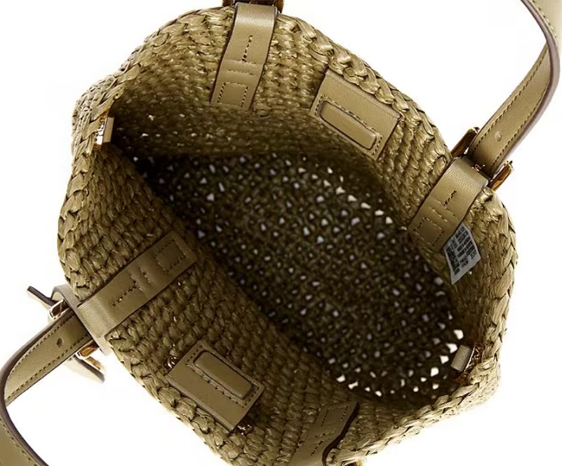 マイケルコース　かごバック　トート　ショルダー　　ゴールド　イエロー　肩掛け MICHAEL KORS（かごバッグ/ストローバッグ）のフリマアイテム一覧