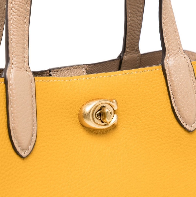 新品人気✨コーチ COACH バッグ　イーディ31 ターンロック　ゴールド大容量 ✨美品✨コーチ ショルダーバッグ イーディー ターンロック