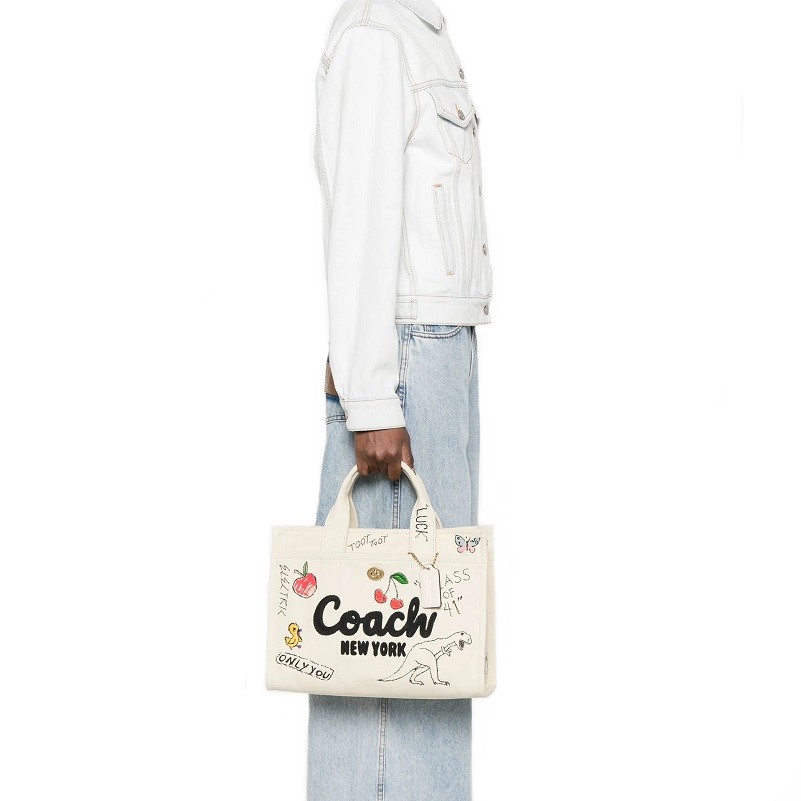 ✨新品未使用✨COACH 折りたたみエコバッグ トートバッグ ポーチ付き COACH 新作セール コーチ バッグ 2025新作 CAM73トートバッグ
