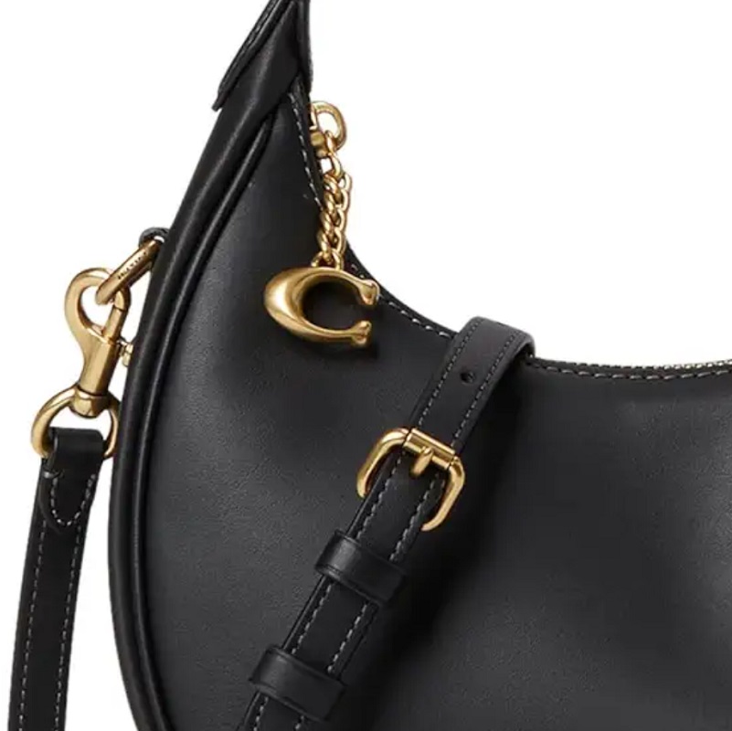 ぴーまん【美品】COACH ブラック ショルダーバッグ COACH コーチ ショルダーバッグ HITCH ヒッチ クロスボディ
