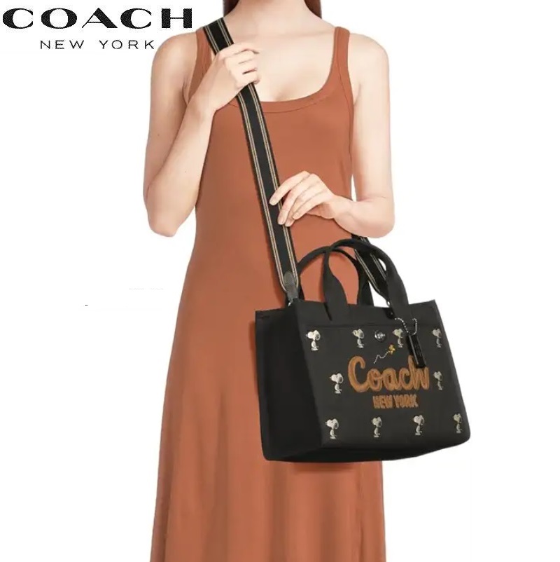 COACH コーチ 2025新作 x スヌーピー ピーナッツ コラボ トート