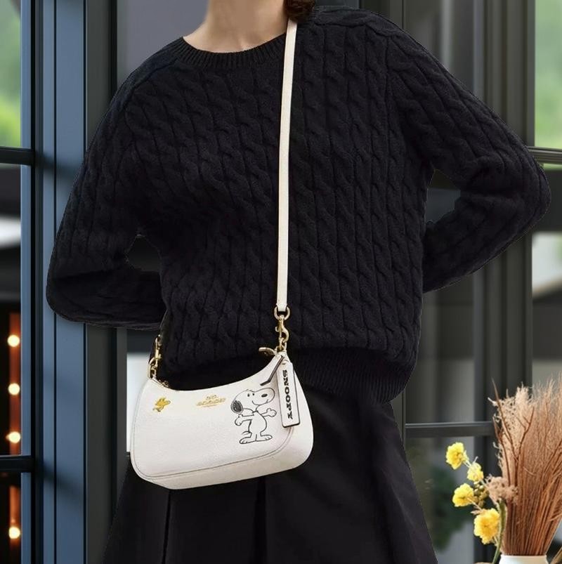 COACH（コーチ） バッグ COACH X PEANUTS x ピーナッツ CBJ76