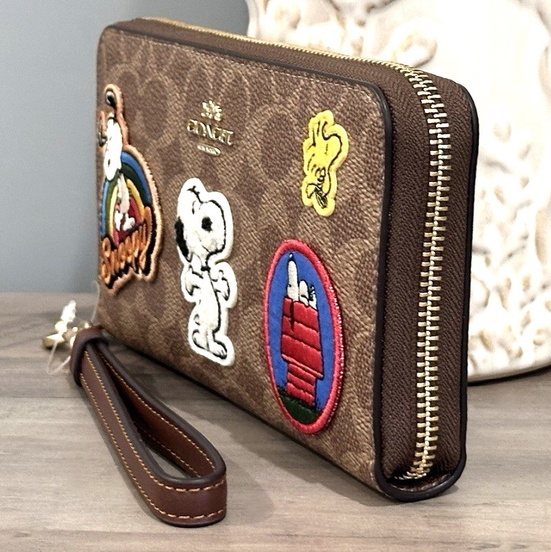 COACH スヌーピー 財布 2025新作セール コーチ X ピーナッツ